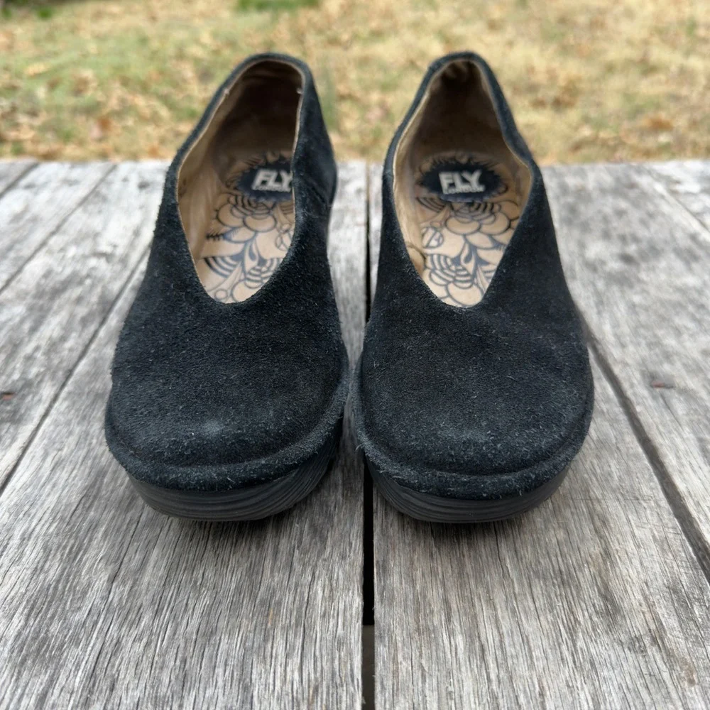 Fly London Yaz Women Black Suede Wedge Platform V-Cut Pump Size‎ EU 38/US 7.5-8